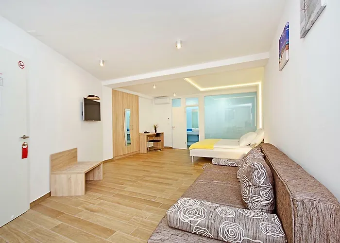 Alos Center Apartments