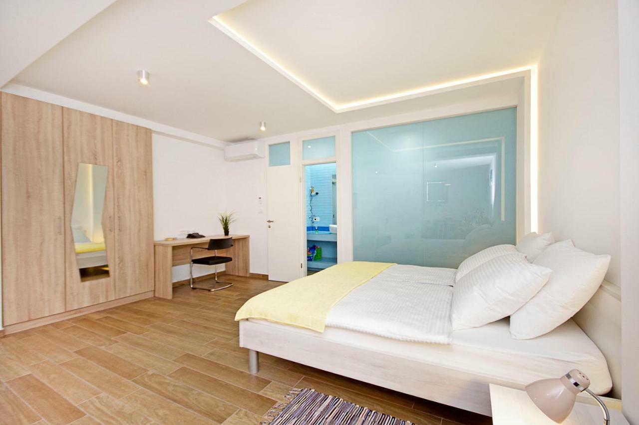 Alos Center * Split
