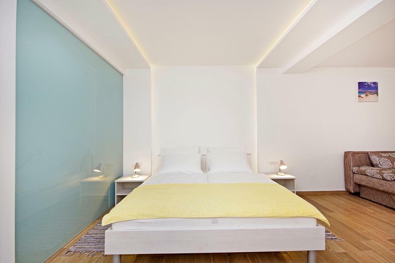 Alos Center * Split